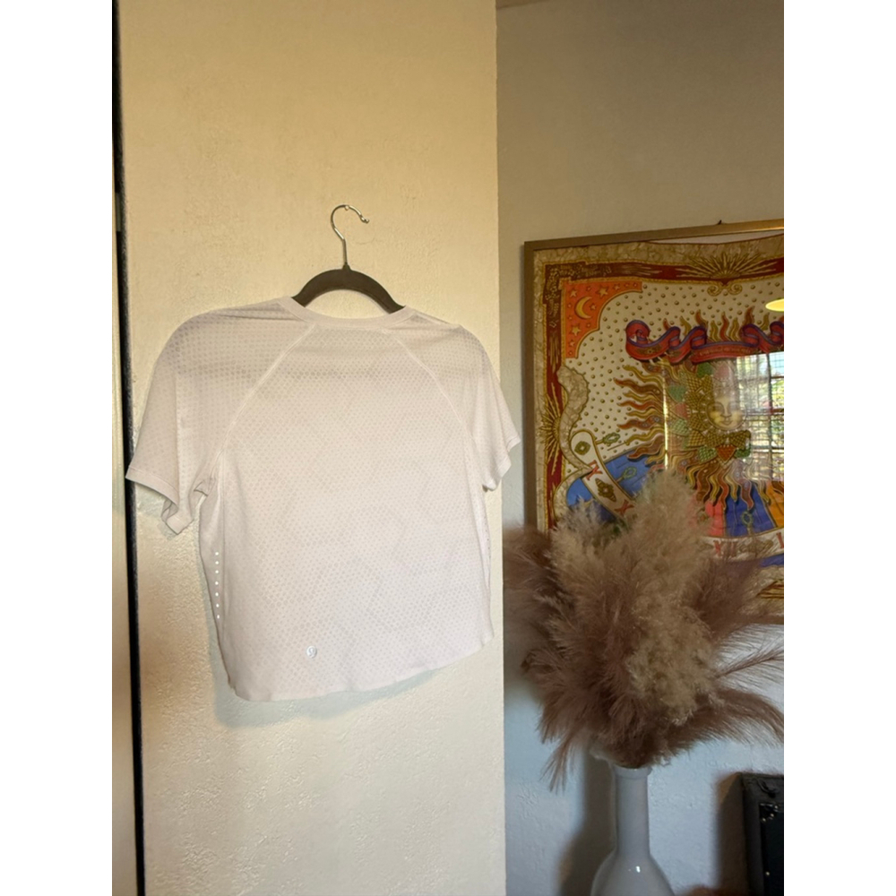 Preowned, Lululemon fast and free race length mesh T-shirt, white, size 2. - Picture 3 of 5